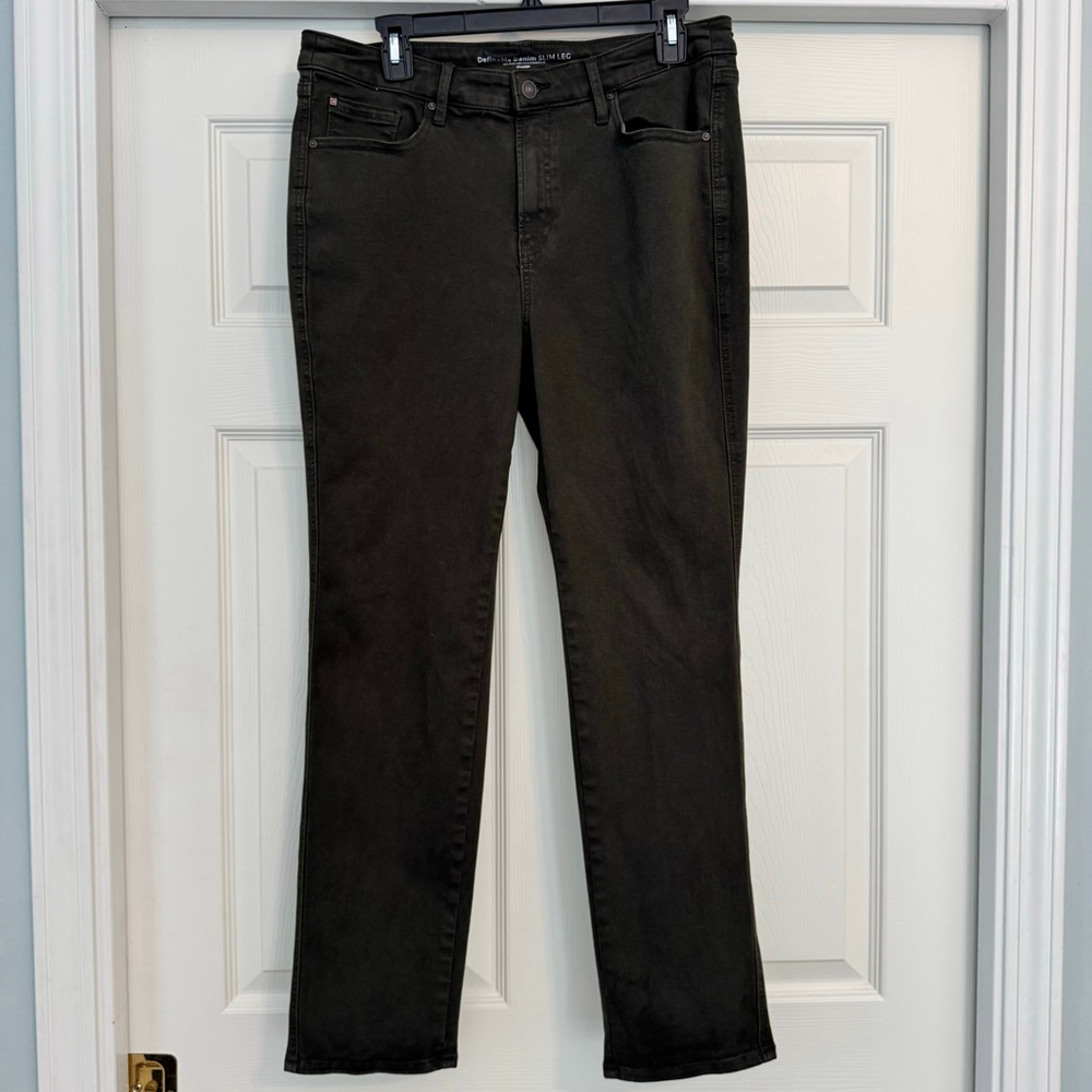 Chico's DefineMe Denim Slim Leg Jeans Size 2 or 12 Olive Green